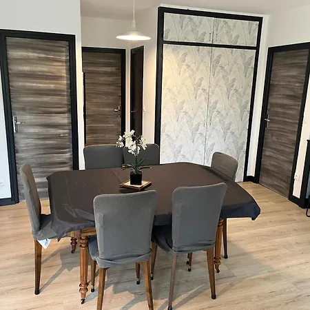 Hébergement de vacances La Maison Dans Les Bois *