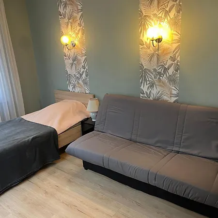 La Maison Dans Les Bois Hébergement de vacances *