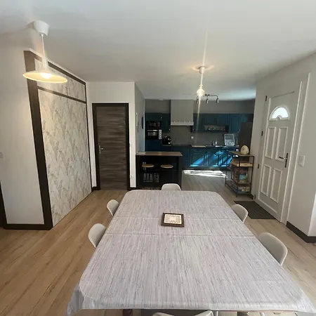 La Maison Dans Les Bois