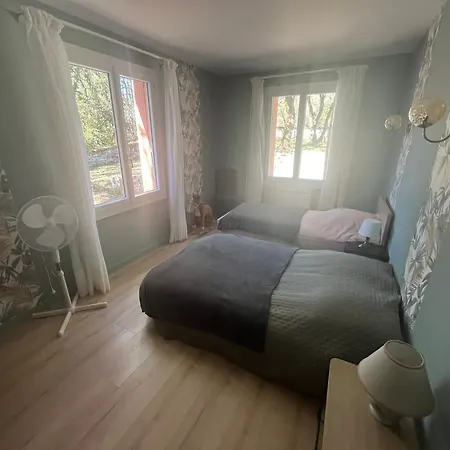 La Maison Dans Les Bois Tatil Evi Crayssac