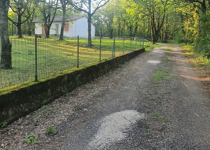La Maison Dans Les Bois *