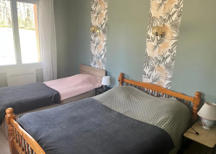 La Maison Dans Les Bois Nyaraló